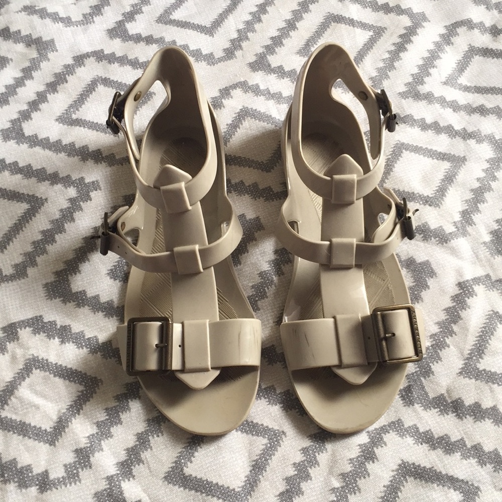 Burberry taupe sandals